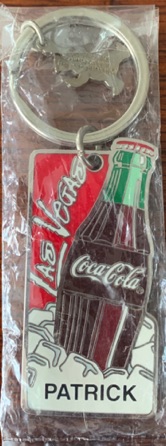 93169-1 € 4,00 coca cola sleutelhanger fles  blik.jpeg